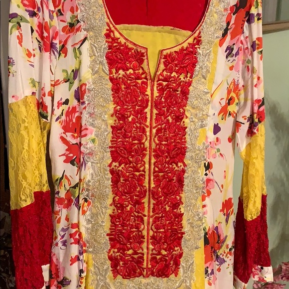 Red and yellow two piece Pakistani gown dupatta - Picture 2 of 4